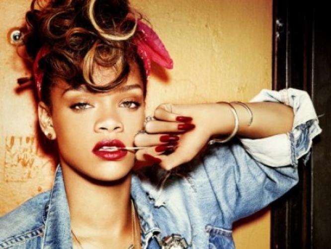 Rihanna : Quand l'Audace Féminine Rencontre la Force Intérieure